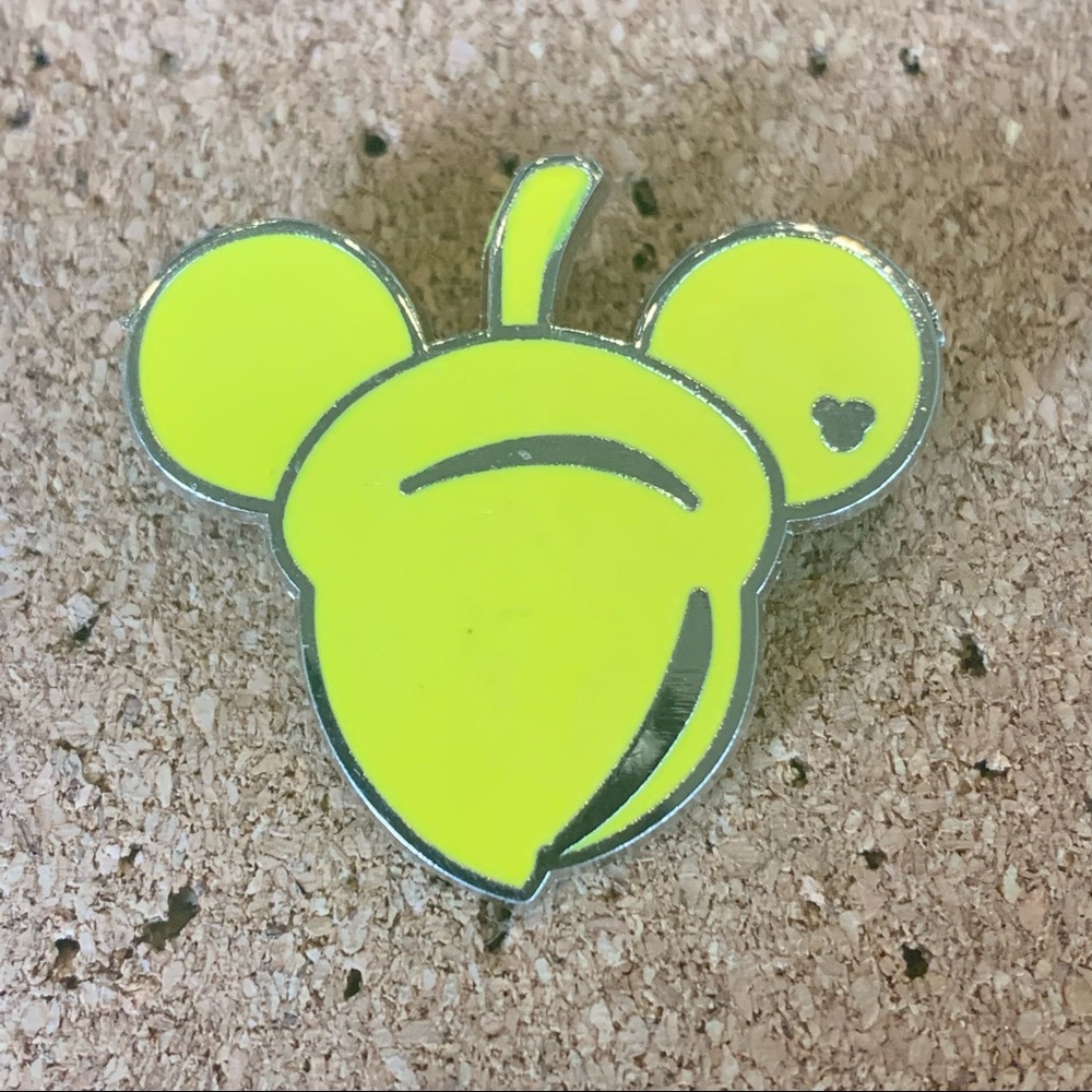 ♦️3 Pins for $12✨Disney Trading Pins